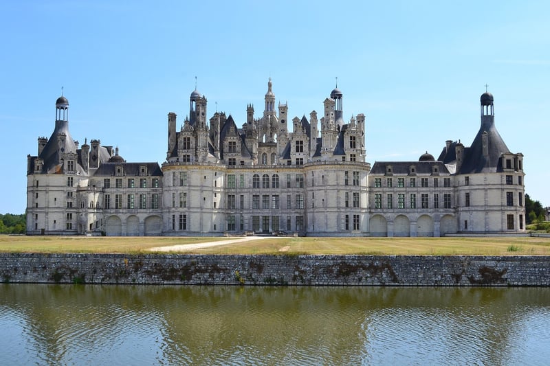Royal palace drama